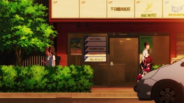 眼科医院前での立ち話